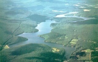 Moore Dam and reservoir